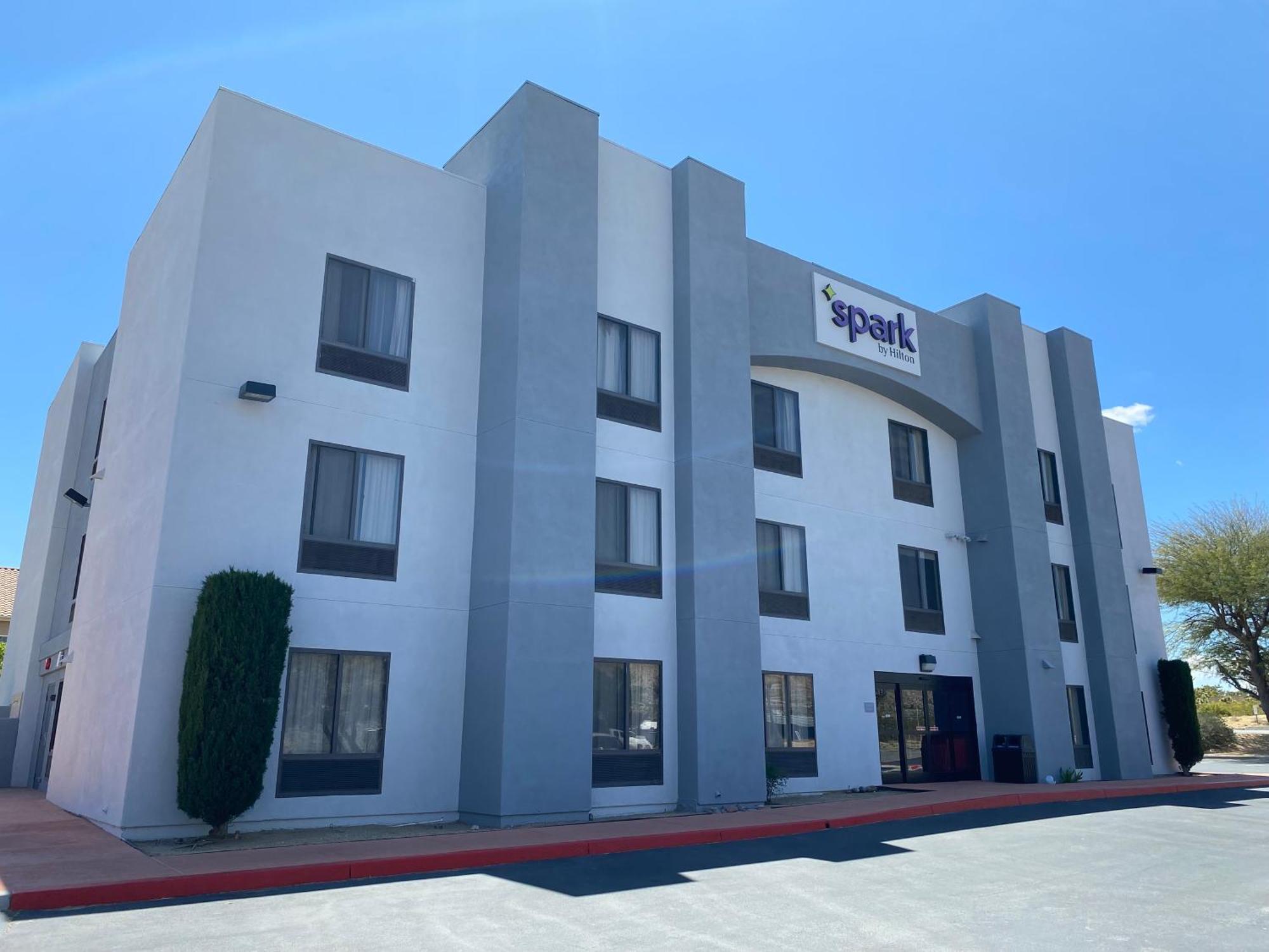 Surestay Plus Hotel By Best Western Yucca Valley Joshua Tree Екстер'єр фото